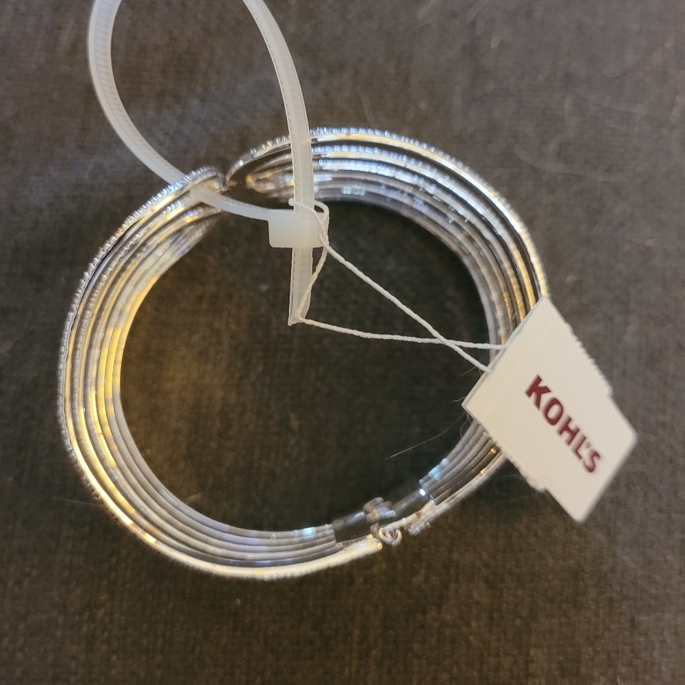 Kohls bracelet 6 band cuff type NWT